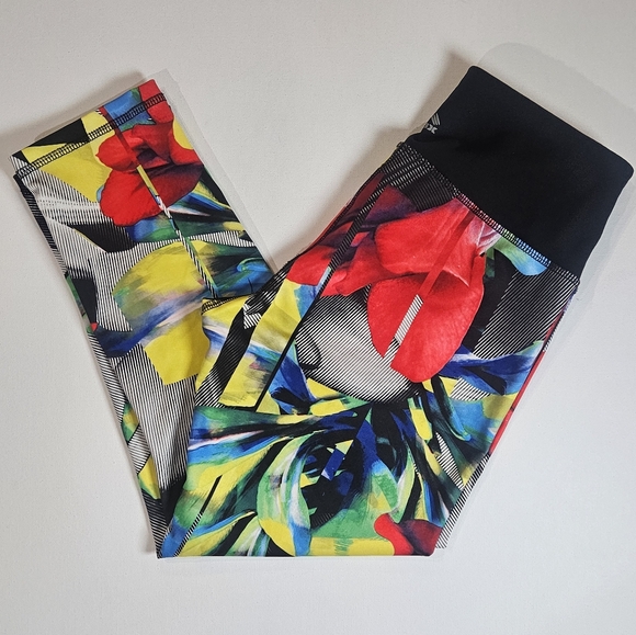 RBX Womens Cropped Leggings Small Multicolor Abstract Yoga Gym Workout Pants - Picture 2 of 5